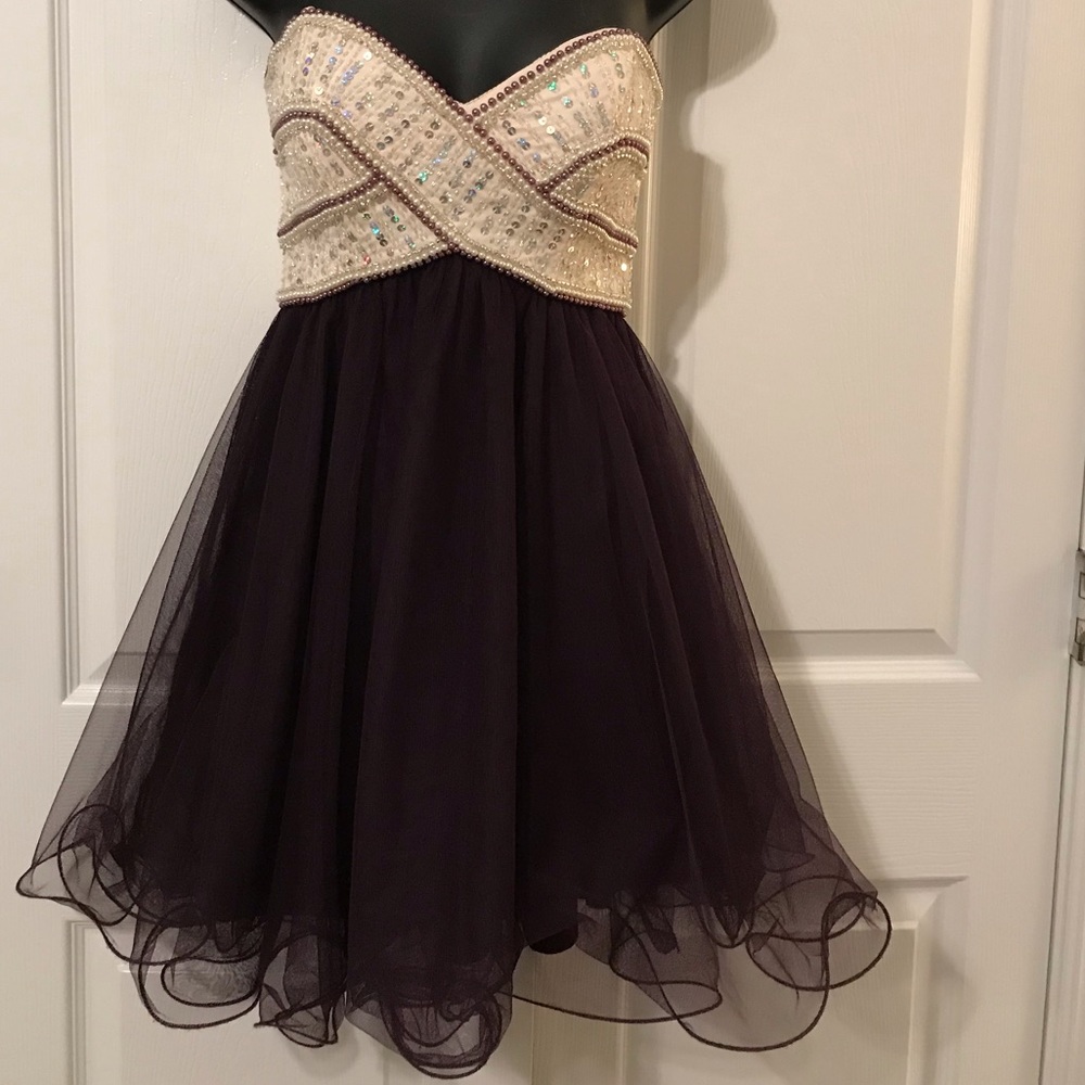 Blonde Nites Homecoming dress SIZE 5
